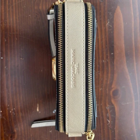 Marc Jacobs Gray and Gold Cross Body Bag with Gold Hardware - Picture 2 of 6